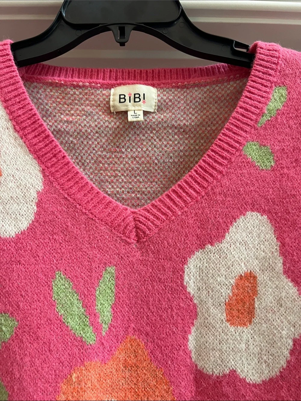 BiBi Pink Floral V-Neck Puff Sleeve Knit Sweater